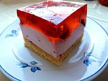 Fot. Mama - Różyczki, Śmietanowiec truskawkowy wg Ani