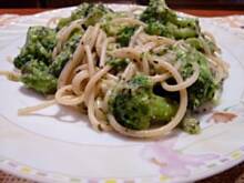 Fot. Anna Z, Spaghetti czosnkowe z brokułami