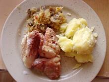 Fot. baryz1, Golonka z kapusta ,grzybami,ziemniakami