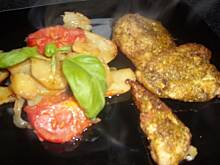 Fot. MissAgi, Filety w sosie pesto z warzywami.