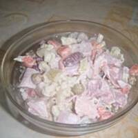 Sałatka z wędzonym kurczakiem