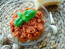Fot. alisz, Domowe pesto z suszonych pomidorów i orzechów włoskich