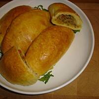 Drożdżowe pierogi z rybą