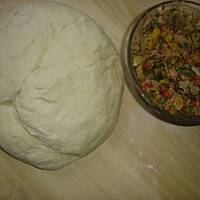 Drożdżowe pierogi z rybą