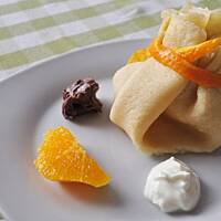 Pomarańczowe sakiewki z niespodzianką