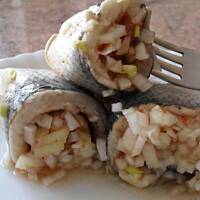 Domowe koreczki śledziowe