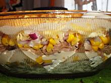 Fot. joana30, Sałatka warstwowa z tuńczykiem