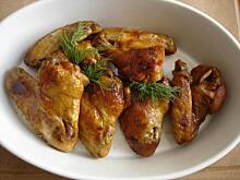 Fot. eluchap, Skrzydełka w miodzie