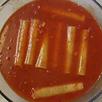 Cannelloni z mięsem mielonym w sosie pomidorowym