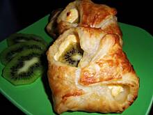 Fot. natalka1, Koperty z ciasta francuskiego z serem i kiwi