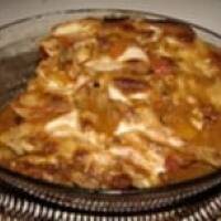 Zapiekanka makaronowa z mięsem i warzywami