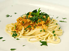 Fot. Wkn, Sos pomidorowo drobiowy - zdrowy obiad bez konserwantów