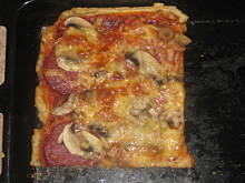 Fot. Martolinka, Cienka pizza z pizza hut