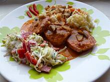 Fot. Mama - Różyczki, Pieczeń rzymska w sosie pomidorowo pieczarkowym - Seria tanie obiady