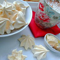 Włoskie bezy (pieczone)