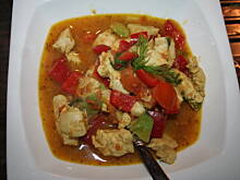 Fot. Niunia w kuchni, Piers z kurczaka z awokado