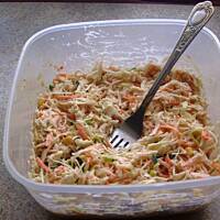 Surówka z białej kapusty