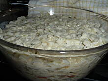 Fot. tadley, Zapiekanka z makaronem, pieczarkami i marchewka