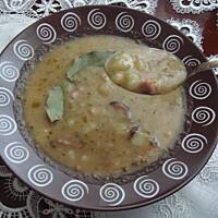 Grochówka wojskowa - gęsta i prosta