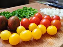 Fot. MIENTA, Orkiszowa tarta z pomidorkami i fetą