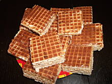 Fot. agnieszkaluton, Wafle z masą kakaową.