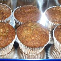 Muffinki z bananami i orzechami włoskimi