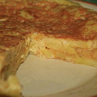 Tortilla de patatas (omlet ziemniaczany)