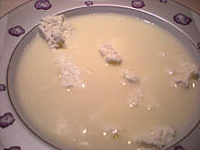 Fot. powsinoga, Biała polewka Powsinogi