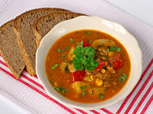 Fot. Wkn, Chleb na zakwasie pszenno-razowy z melasą