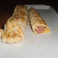 kabanosy w cieście francuskim