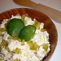 Pasta z wędzonej makreli i ogórków chili