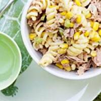Makaron z tuńczykiem i kukurydzą (na ciepło)