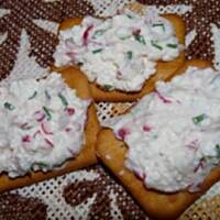 Pasta serowo-rzodkiewkowa