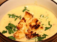 Fot. olenka_chicago, Zupa selerowa z grzankami czosnkowymi