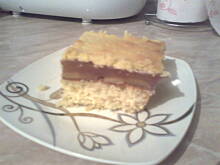 Fot. Gosia88, Biszkopt z jabłkami, galaretką i kokosem.