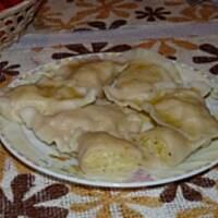 Pierogi z kaszą jaglaną, serem i ziemniakami