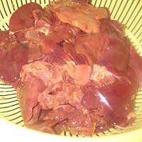 Wątróbki drobiowe z warzywami