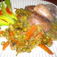 Wątróbki drobiowe z warzywami