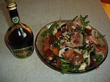 Fot. maniora, pyszna sałatka włoska jaką jadłam w restauracji