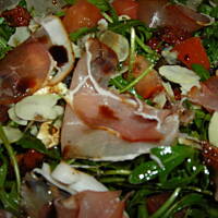 pyszna sałatka włoska jaką jadłam w restauracji