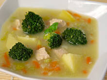 Fot. Wkn, Krupnik z brokułami