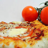 Pizza (ciasto Bahati)