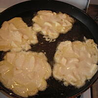 chrupiące racuszki cynamonowe z jabłkami