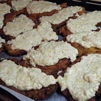 schabowe z piersi kurczaka z sosem