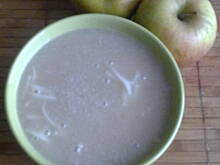 Fot. WYTWORNA, zupa z jabłek