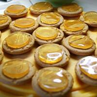 Biszkopty z galaretką w polewie