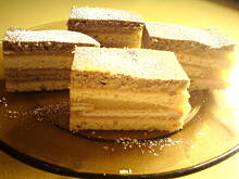 Fot. gerhud, Ciacho z kremem jabłkowym