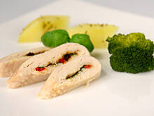 Fot. Wkn, Drobiowe paczuszki bazyliowe