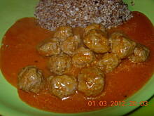 Fot. Satina, Pulpeciki z sosem pomidorowym