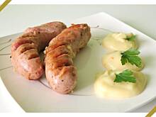 Fot. Sukkub, Pieczona biała kiełbasa z puree chrzanowym